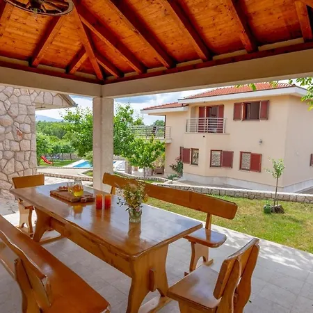 Regana Сasa de vacaciones Imotski
